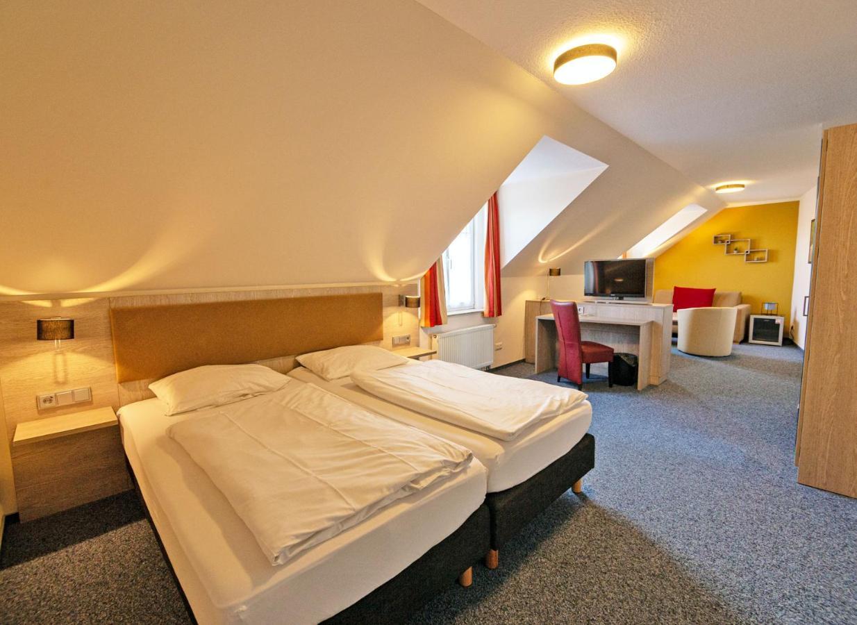 Hotel Zur Sonne 바렌 외부 사진