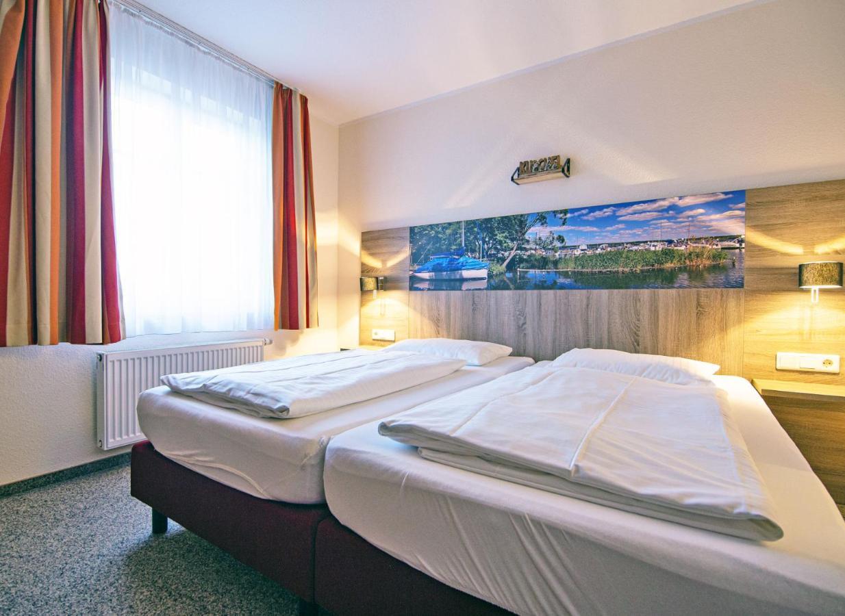 Hotel Zur Sonne 바렌 외부 사진