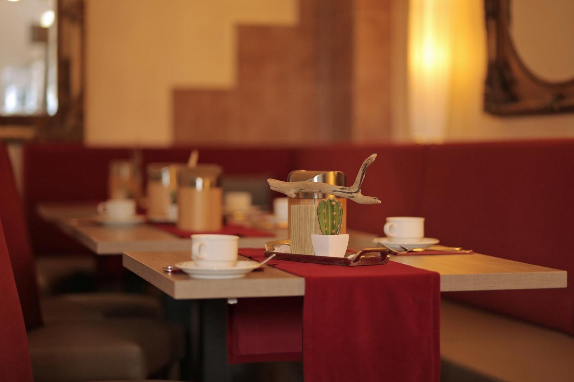 Hotel Zur Sonne 바렌 외부 사진